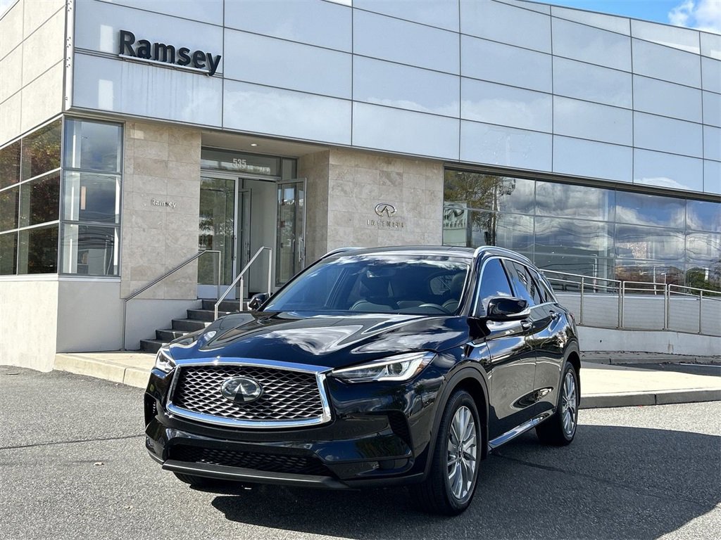 Certified 2023 INFINITI QX50 Luxe image 1