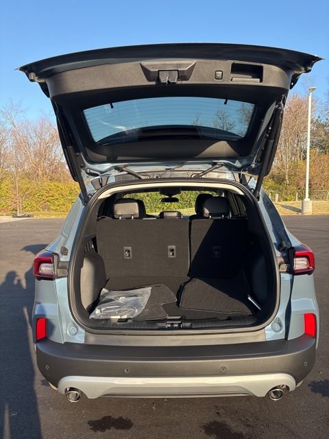 New 2026 Ford Escape SE FWD image 9