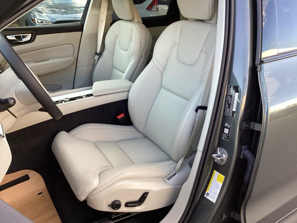 New 2027 Volvo XC60 T8 Ultra AWD/4WD image 30