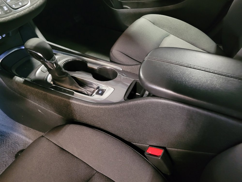 Used 2025 Chevrolet Malibu LT FWD image 26