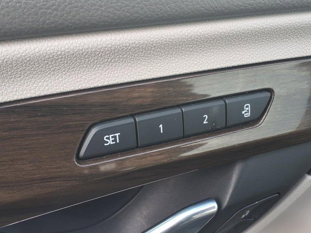 Used 2020 GMC Terrain Denali w/ Denali Premium Package image 9