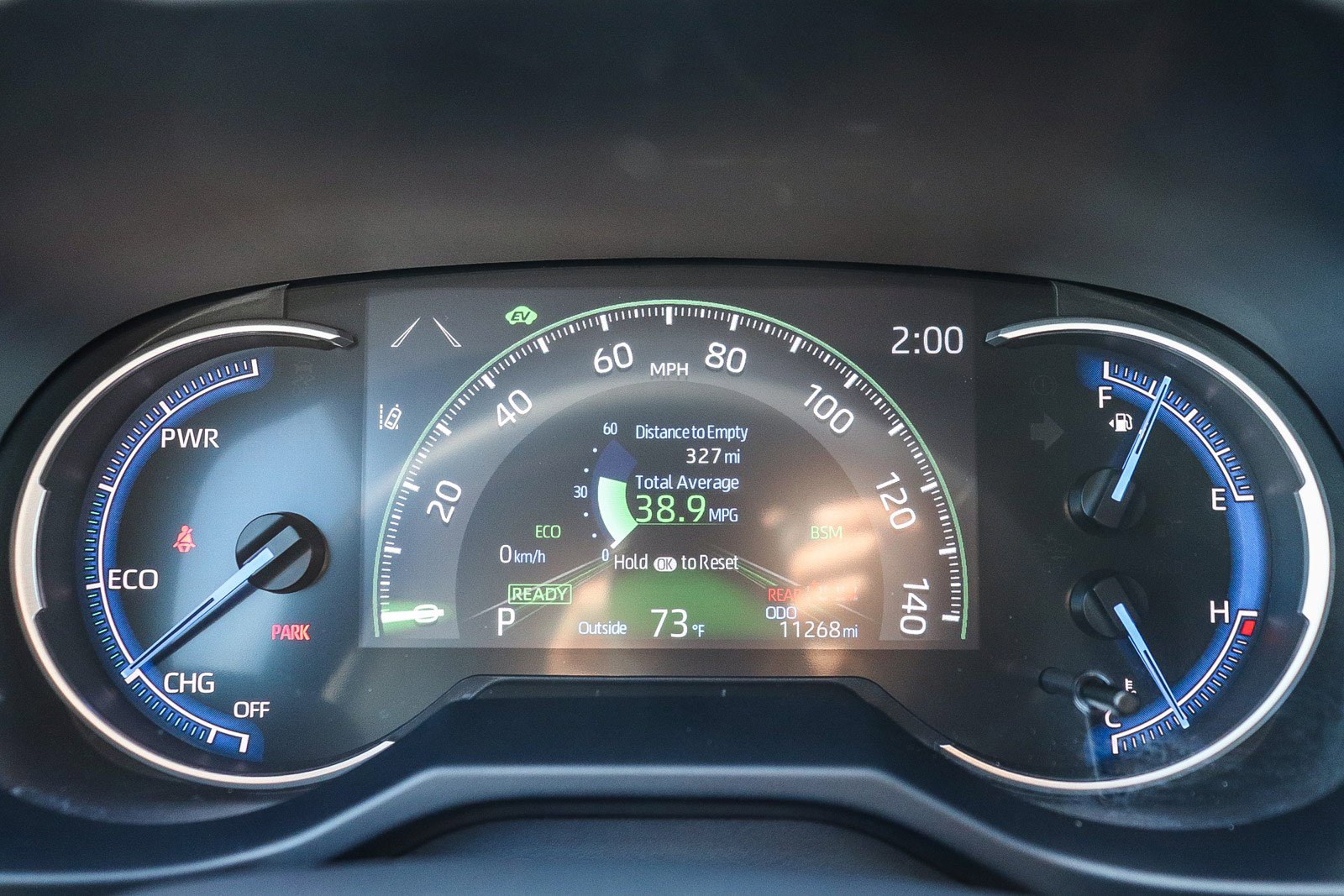 Used 2025 Toyota RAV4 SE image 25