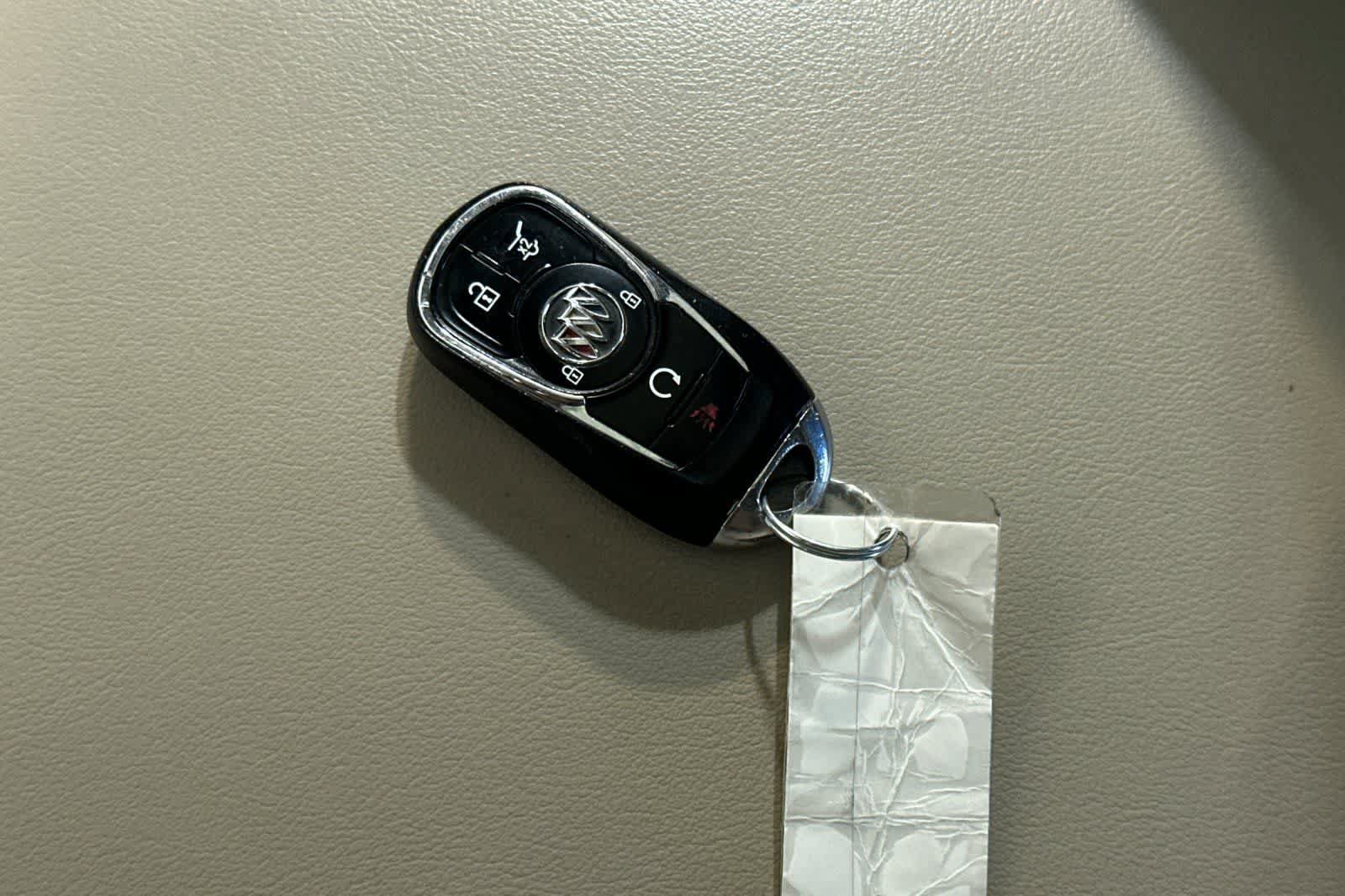 Used 2020 Buick Enclave Premium w/ Sun and Sites Package FWD image 30
