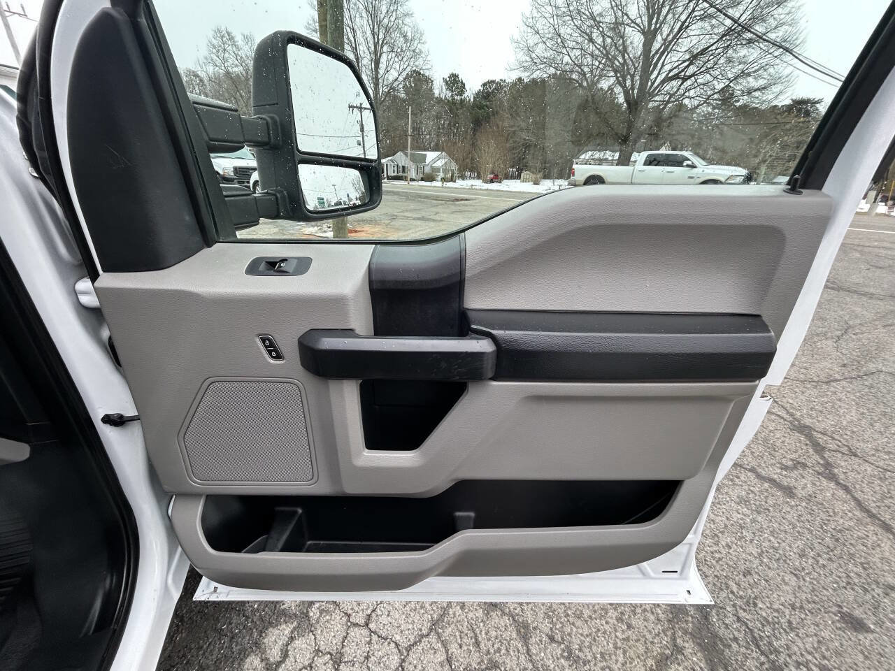 Used 2019 Ford F550 4x4 Crew Cab Super Duty image 23