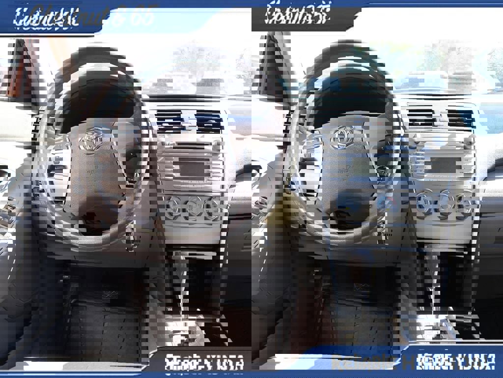 Used 2011 Toyota Camry LE image 19