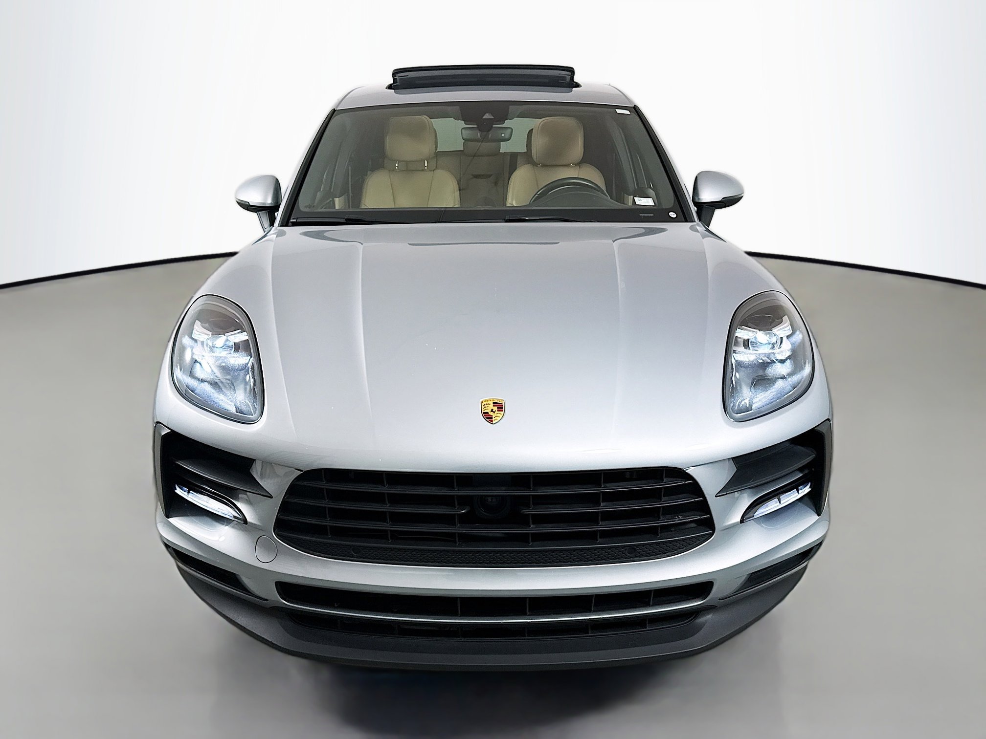 Used 2020 Porsche Macan Base image 2