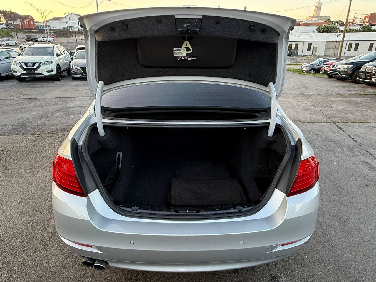 Used 2014 BMW 528i Sedan RWD image 44