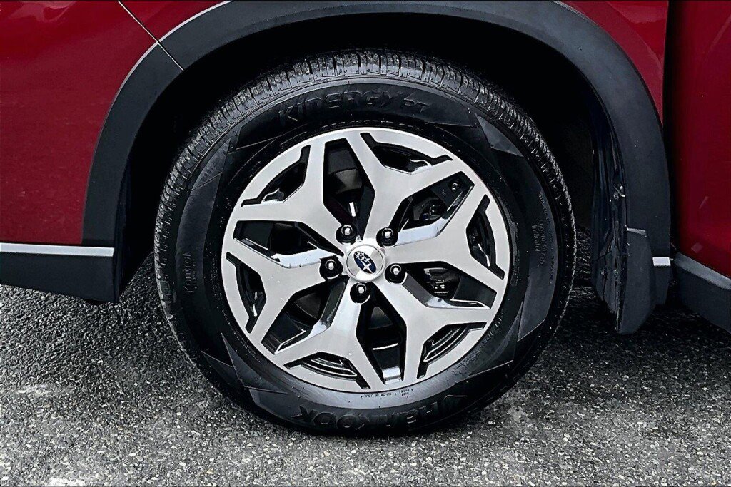 Certified 2021 Subaru Forester Premium w/ Popular Package #1 AWD/4WD image 17