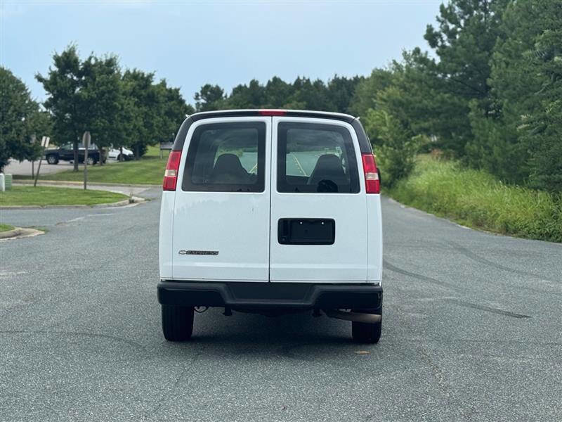 Used 2007 Chevrolet Express 1500 image 5