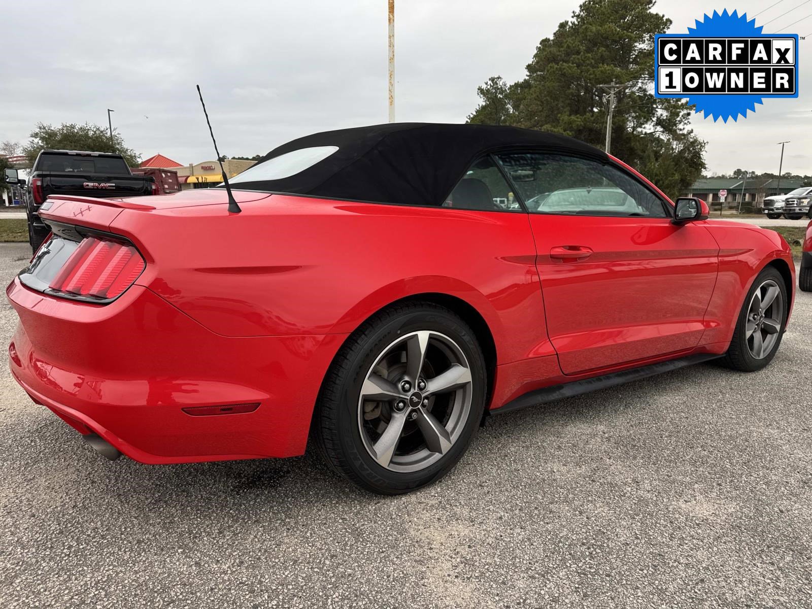 Used 2017 Ford Mustang Convertible w/ Equipment Group 051A image 5