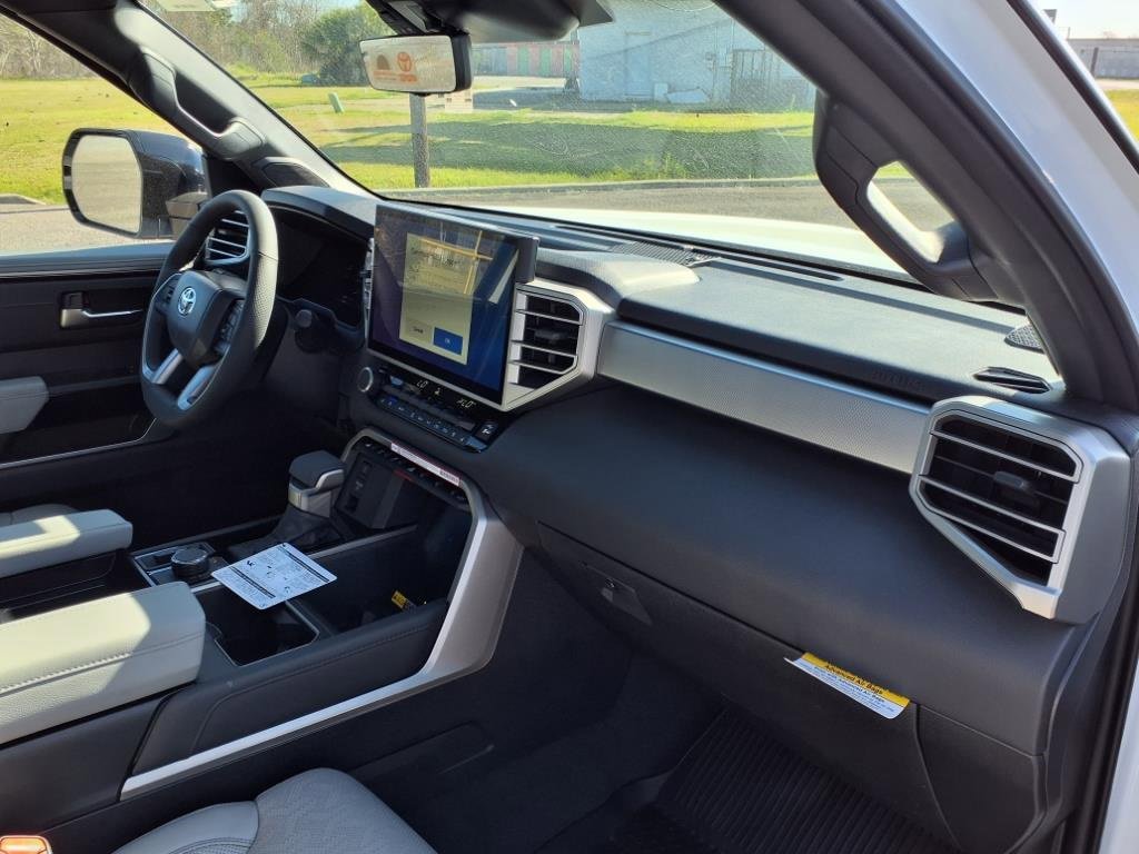 New 2025 Toyota Tundra Limited image 26