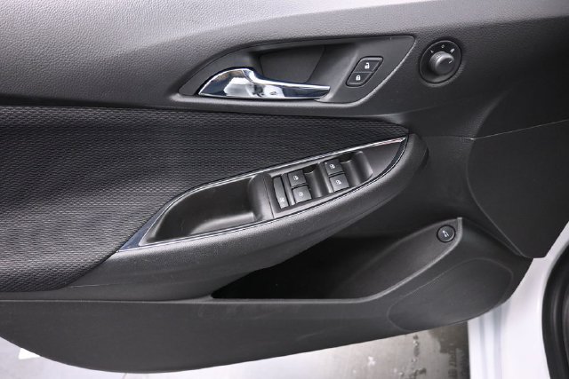 Used 2017 Chevrolet Cruze LS FWD image 13