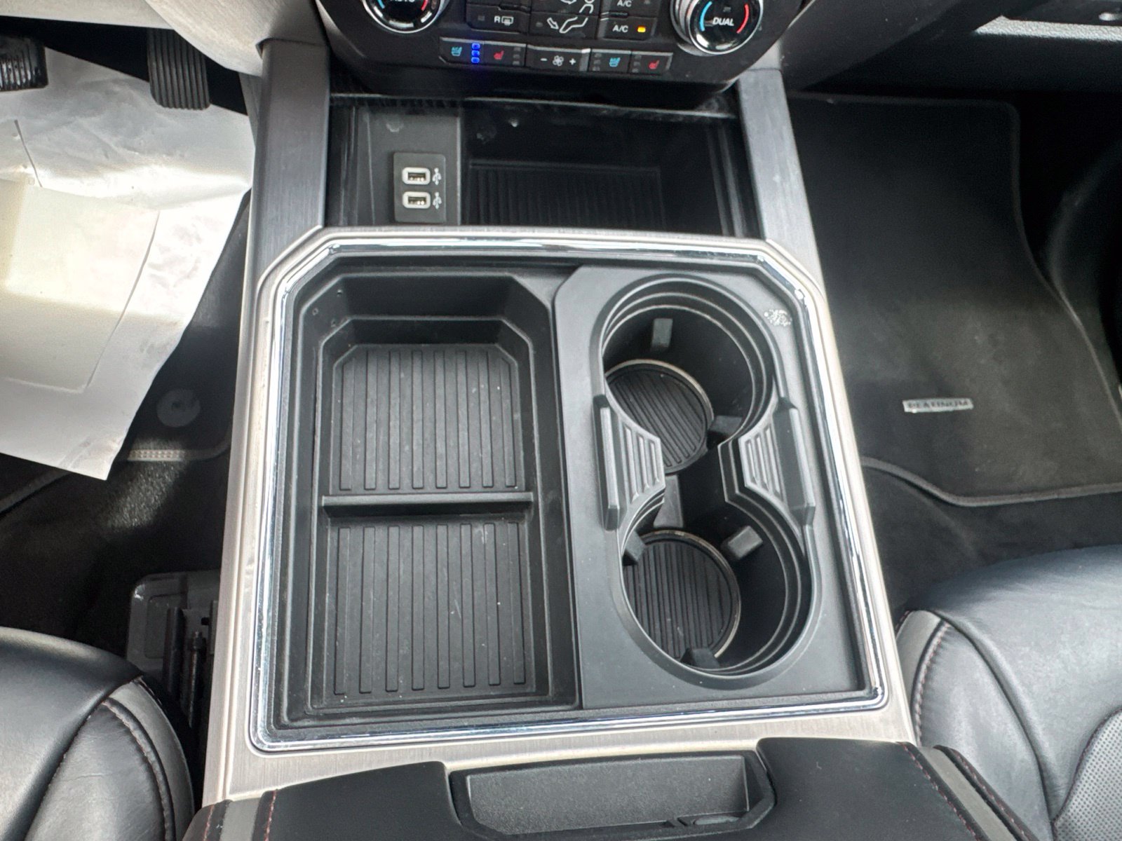 Used 2019 Ford F350 Platinum w/ Platinum Ultimate Package AWD/4WD image 31