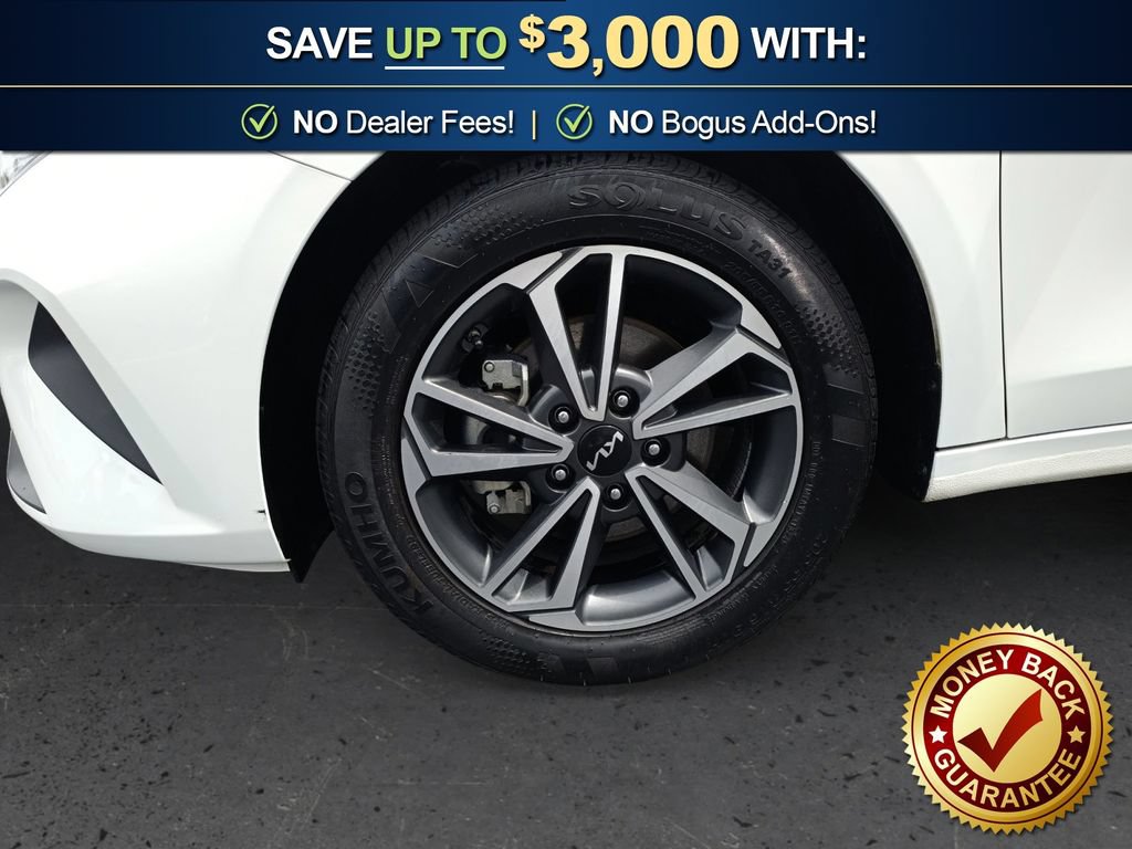 Used 2024 Kia Forte LXS FWD image 13