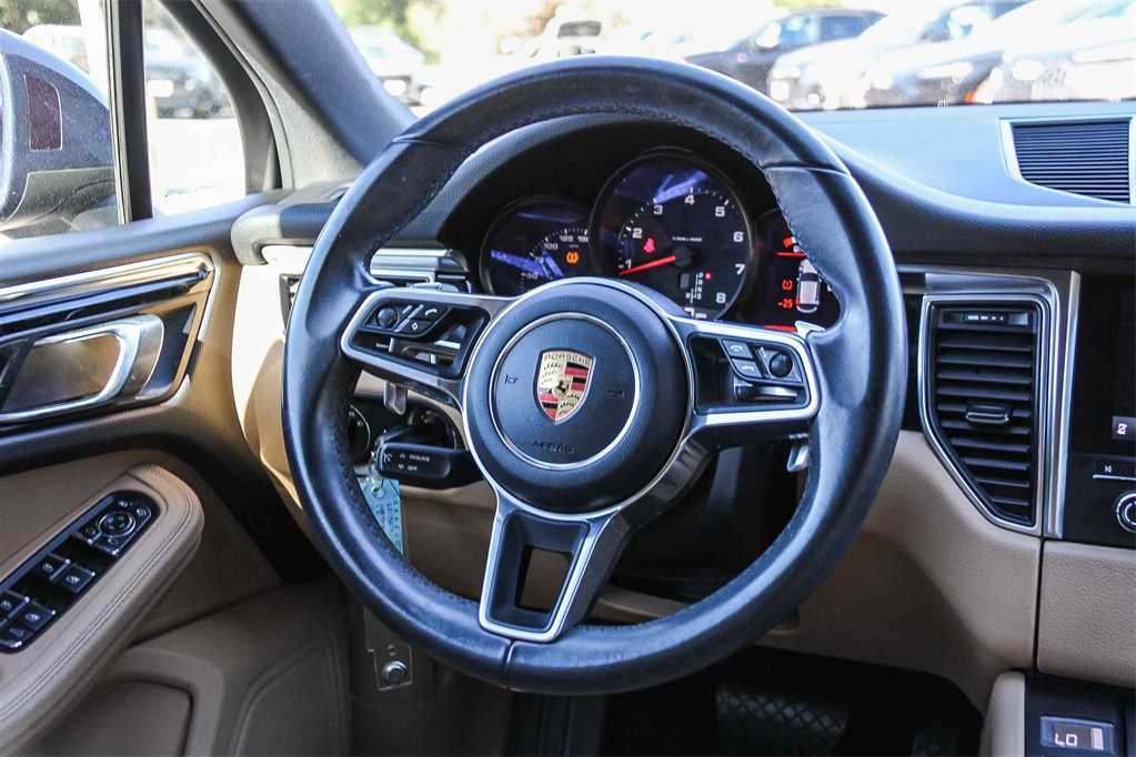 Used 2018 Porsche Macan image 15