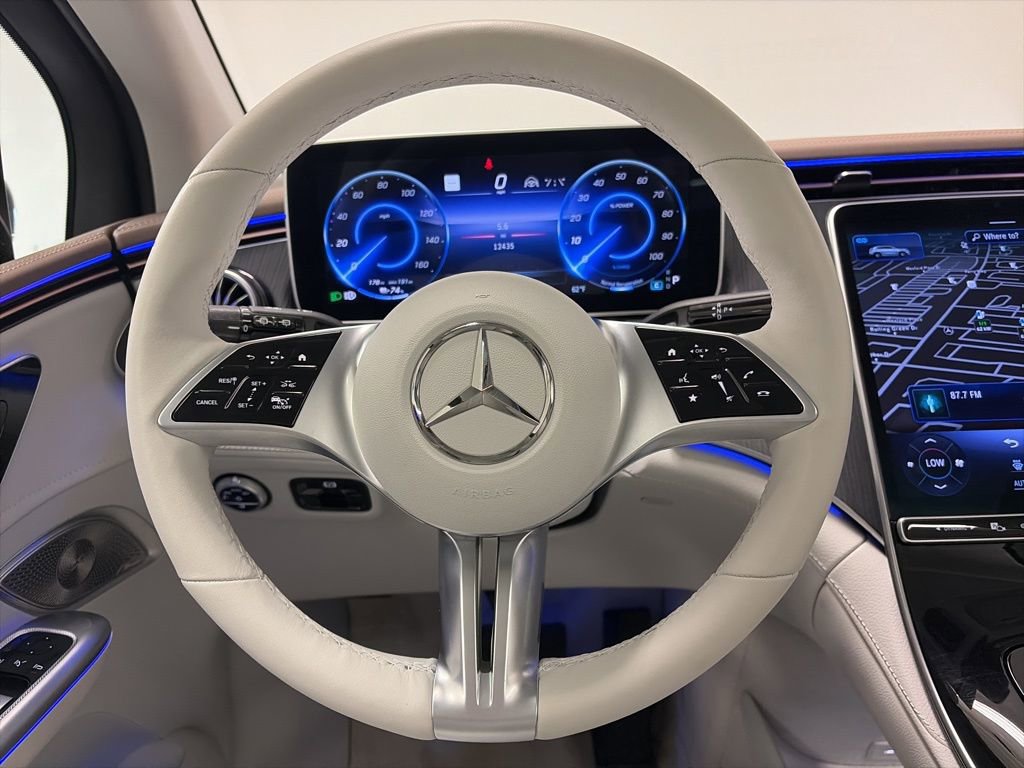 Certified 2023 Mercedes-Benz EQE 350+ 4MATIC SUV w/ Exclusive Trim Package image 19
