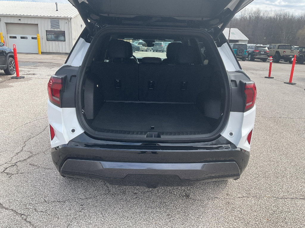 Used 2026 GMC Terrain AT4 w/ Convenience Package III image 13