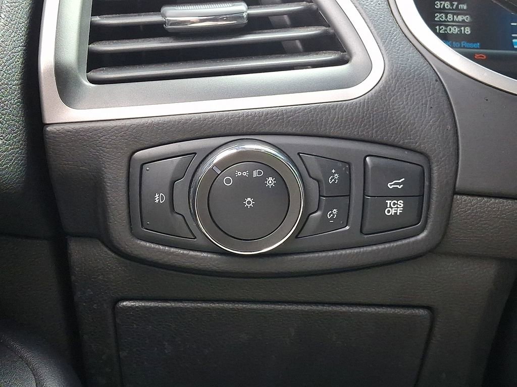 Used 2021 Ford Edge ST-Line FWD image 25