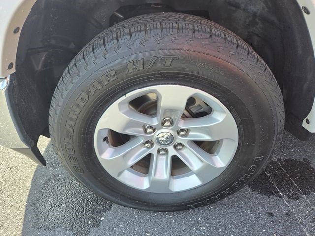 Used 2019 RAM 1500 Laramie AWD/4WD image 27