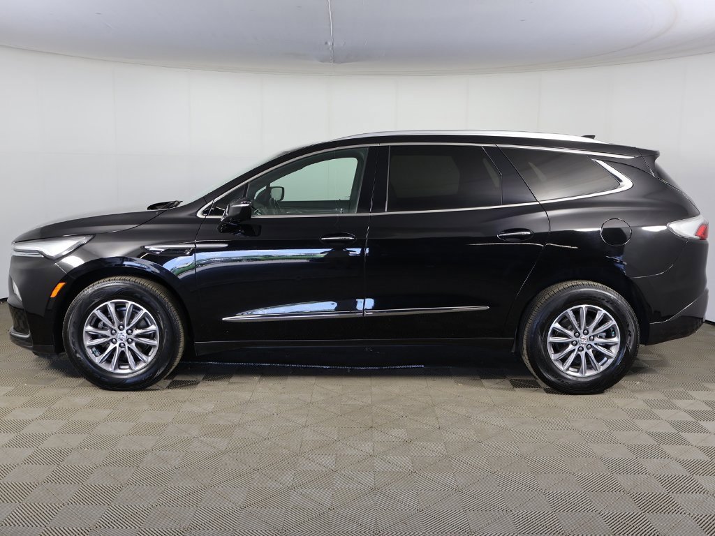 Used 2024 Buick Enclave Premium image 16