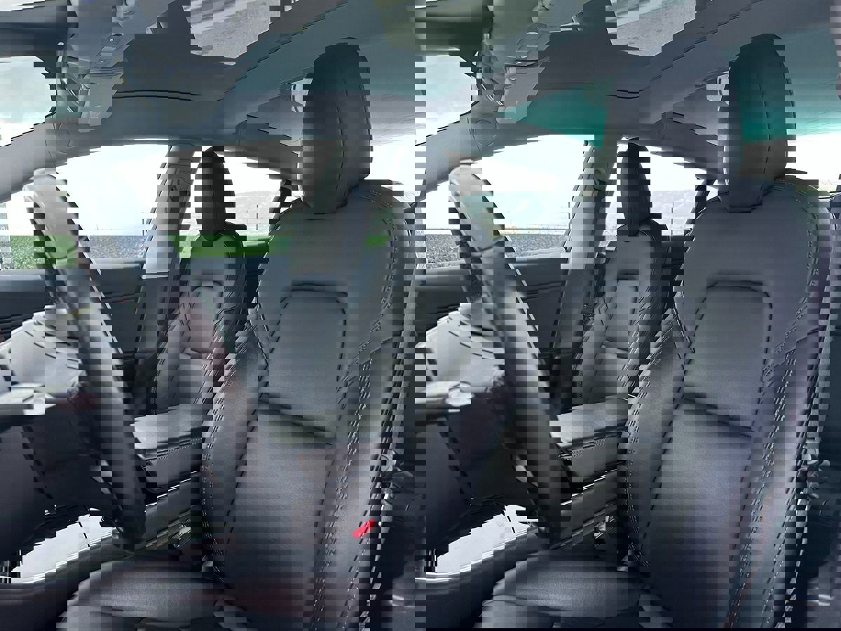 Used 2018 Tesla Model 3 Long Range image 19