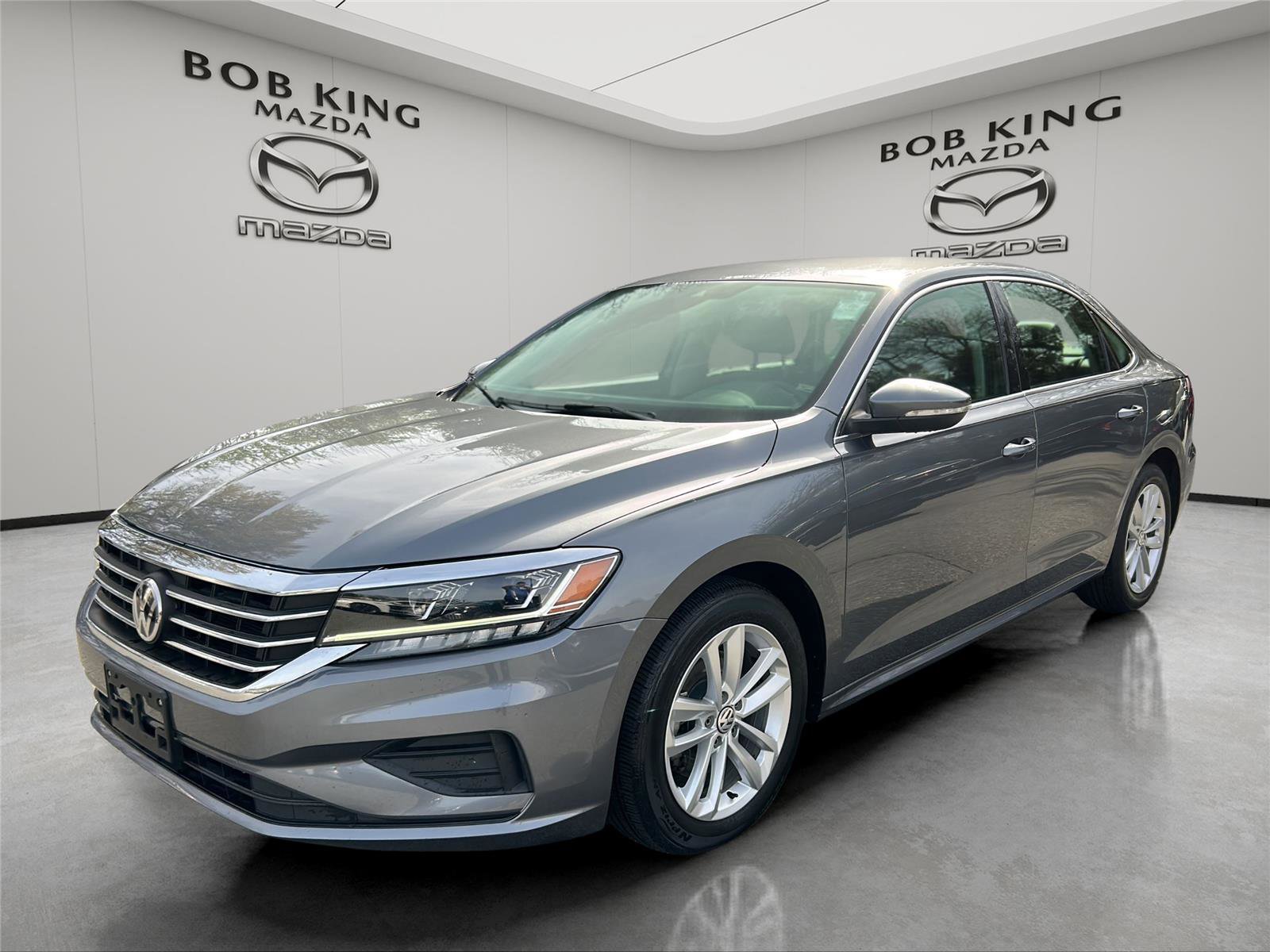 Used 2020 Volkswagen Passat 2.0T SE