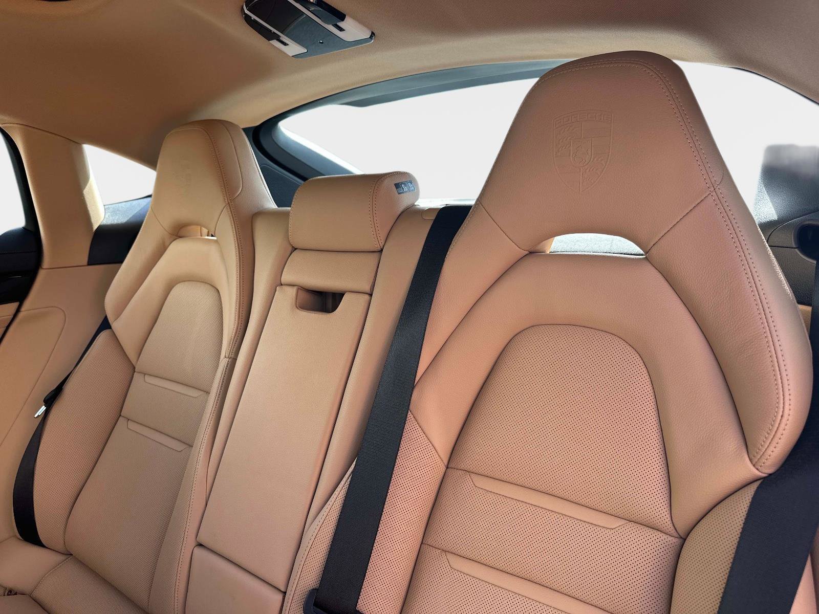 Used 2022 Porsche Panamera image 14