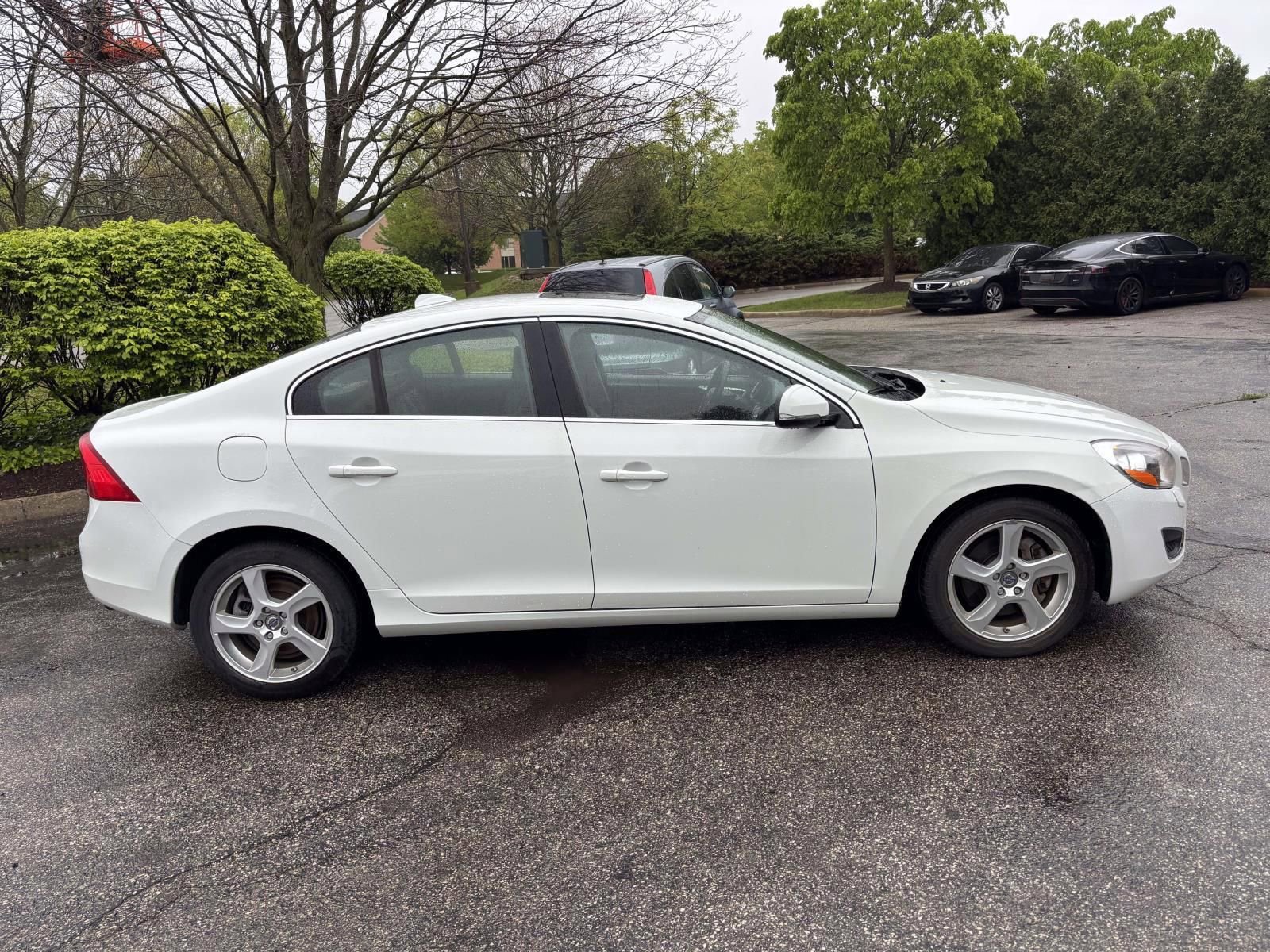 Used 2012 Volvo S60 T5 FWD image 3