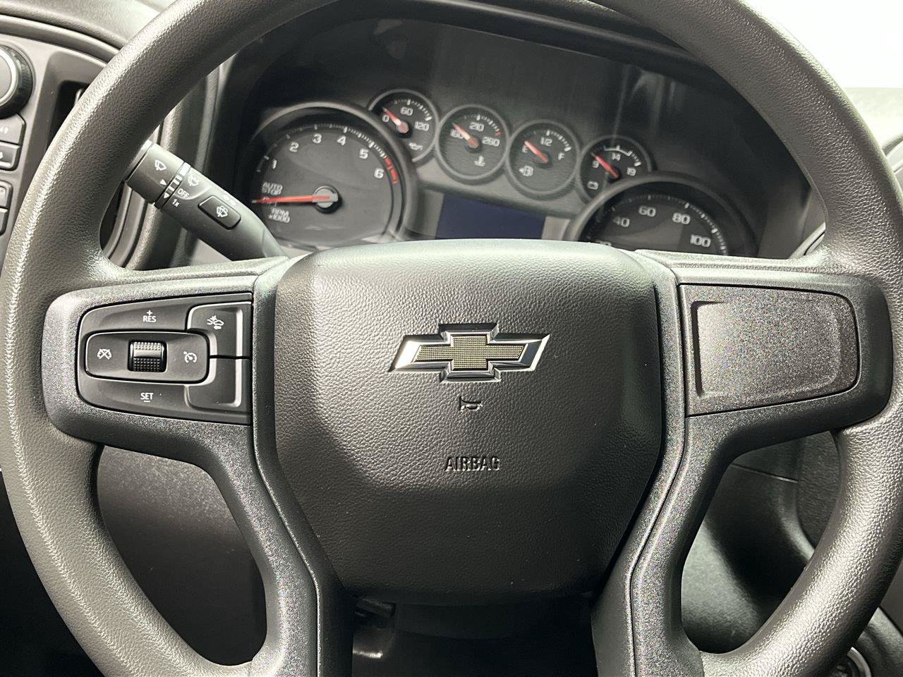 Certified 2024 Chevrolet Silverado 1500 Custom Trail Boss w/ Turbomax Blackout Package AWD/4WD image 15