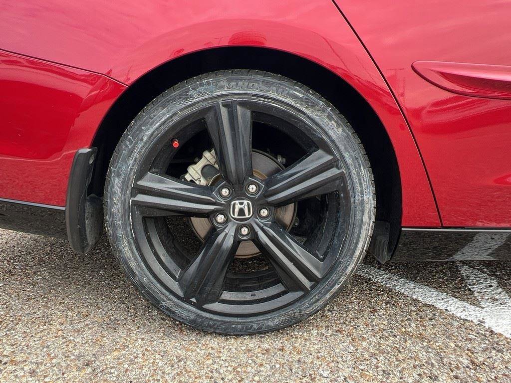 Used 2023 Honda Accord Sport image 7
