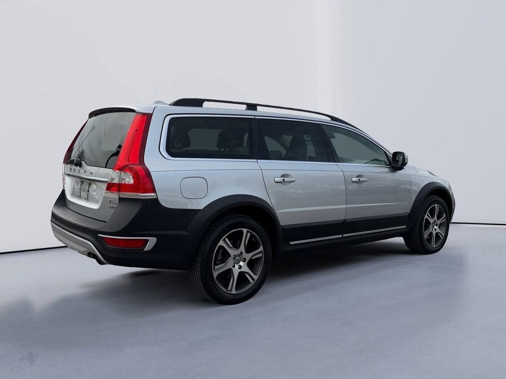 Used 2014 Volvo XC70 T6 image 4