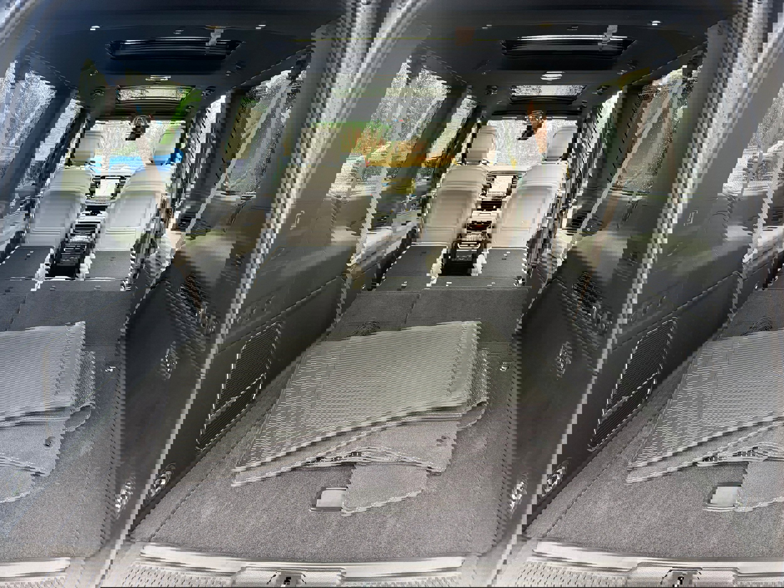 New 2026 Jeep Grand Wagoneer L 4WD image 13