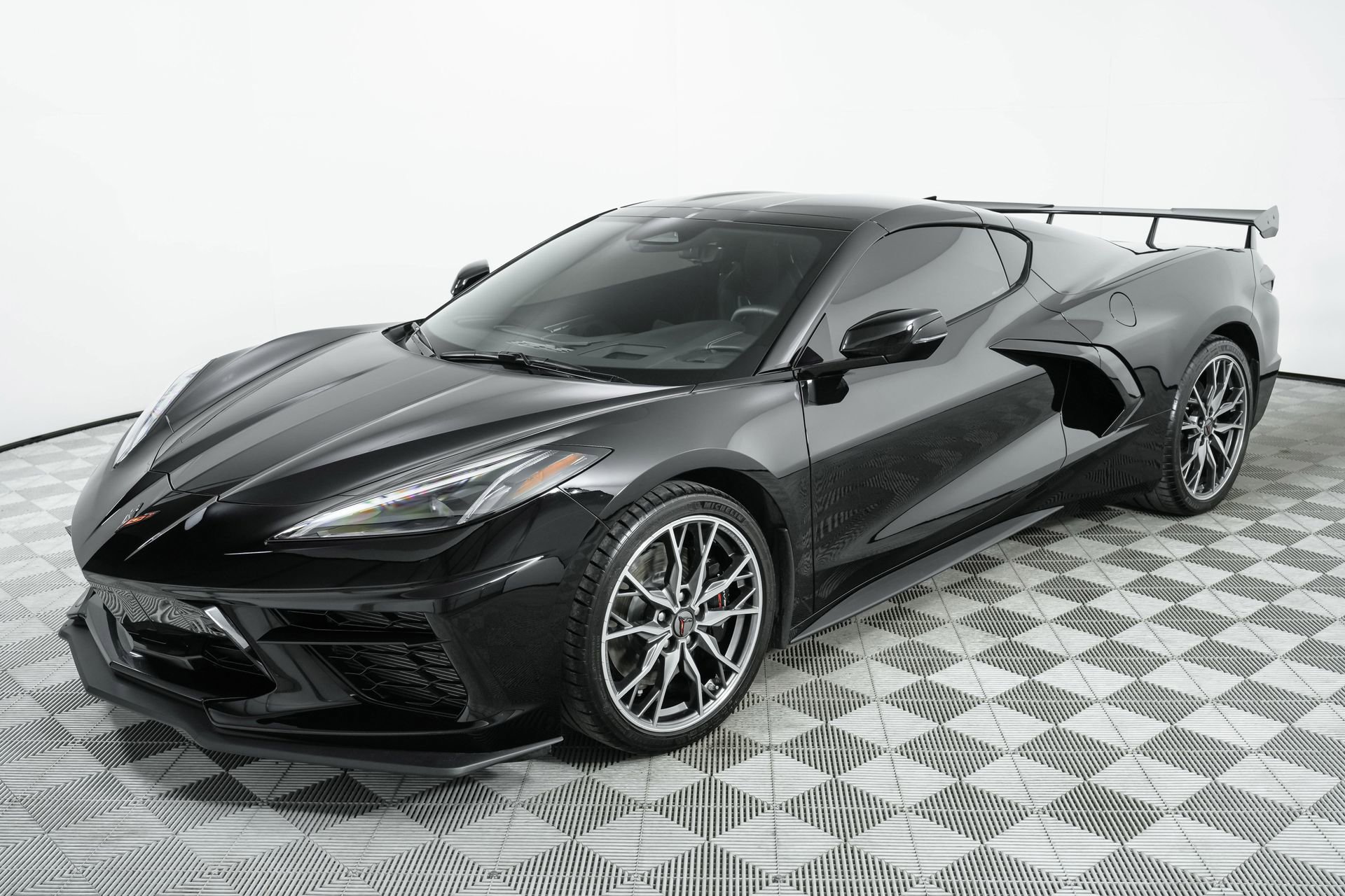Used 2025 Chevrolet Corvette Stingray Preferred Cpe w/ Z51 Performance Package RWD image 61