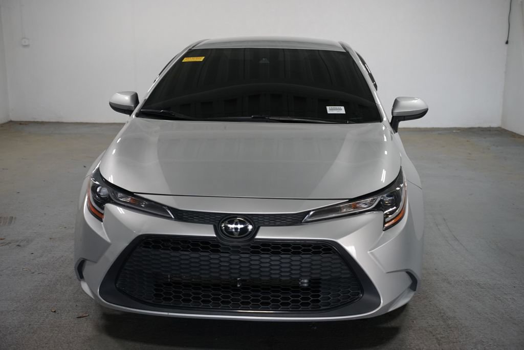 Certified 2022 Toyota Corolla LE FWD image 2