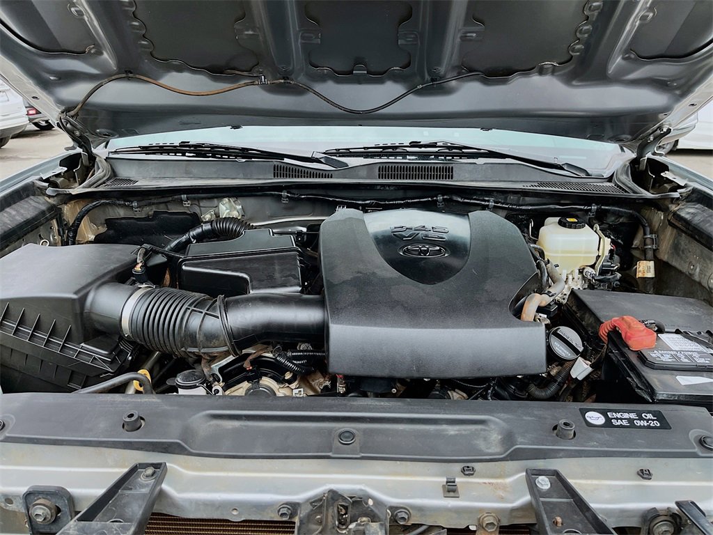 Used 2019 Toyota Tacoma w/ TRD Off-Road Package image 27