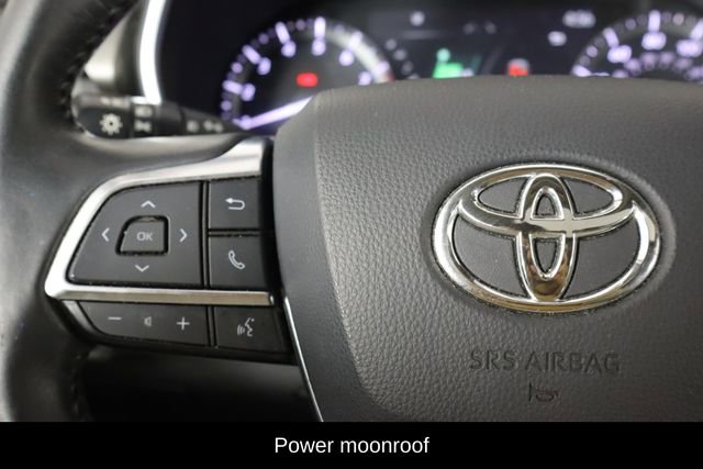 Used 2021 Toyota Highlander XLE image 8