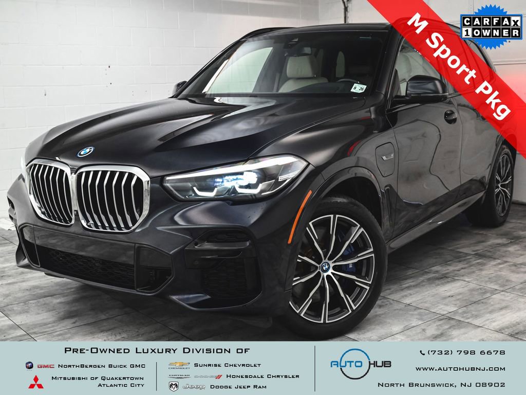 Used 2022 BMW X5 xDrive45e w/ M Sport Package image 1
