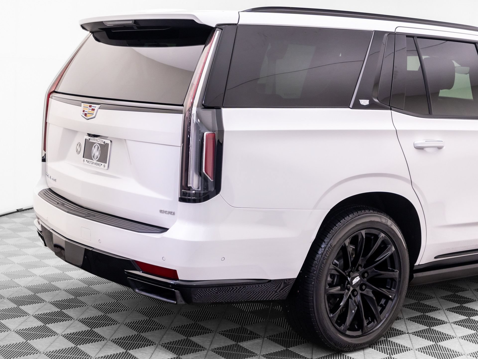 Used 2024 Cadillac Escalade Sport Platinum w/ LPO, ONYX Package AWD/4WD image 35