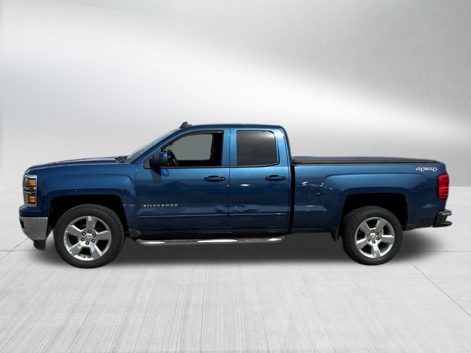 Used 2015 Chevrolet Silverado 1500 LT w/ LT Convenience Package image 4