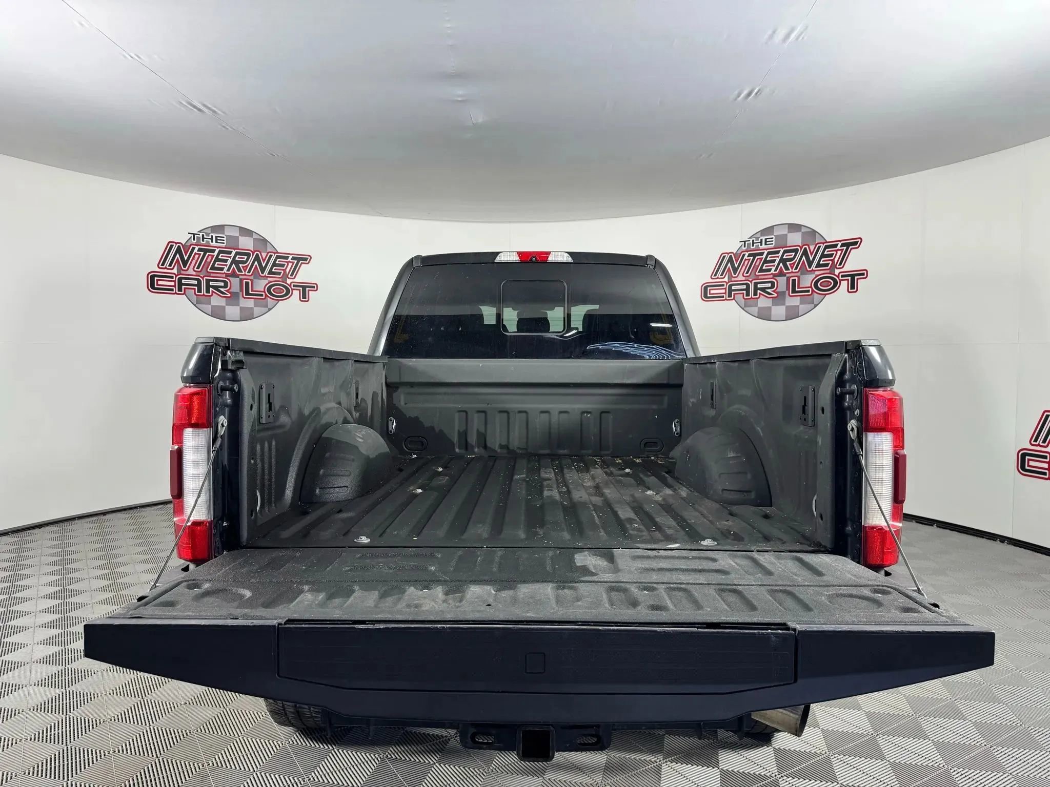 Used 2017 Ford F250 Platinum w/ Platinum Ultimate Package image 27