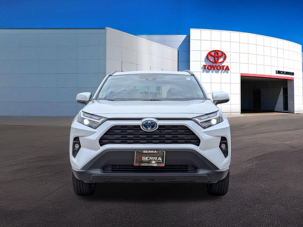 Used 2023 Toyota RAV4 XLE Premium AWD/4WD image 4