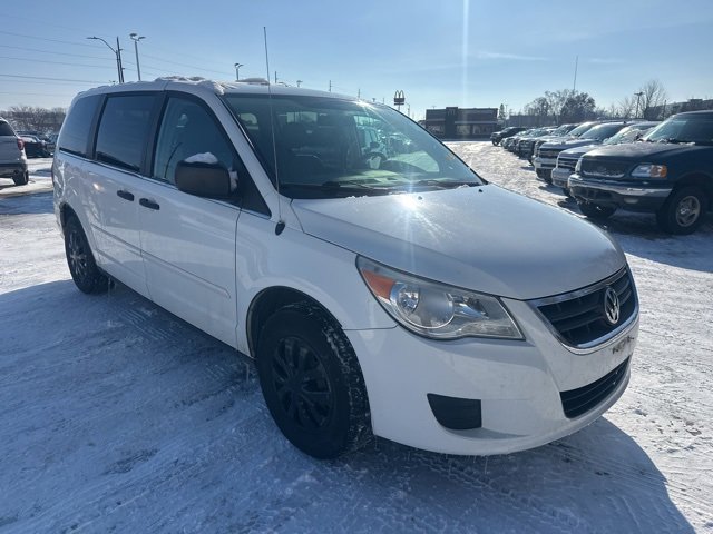 Used 2009 Volkswagen Routan S