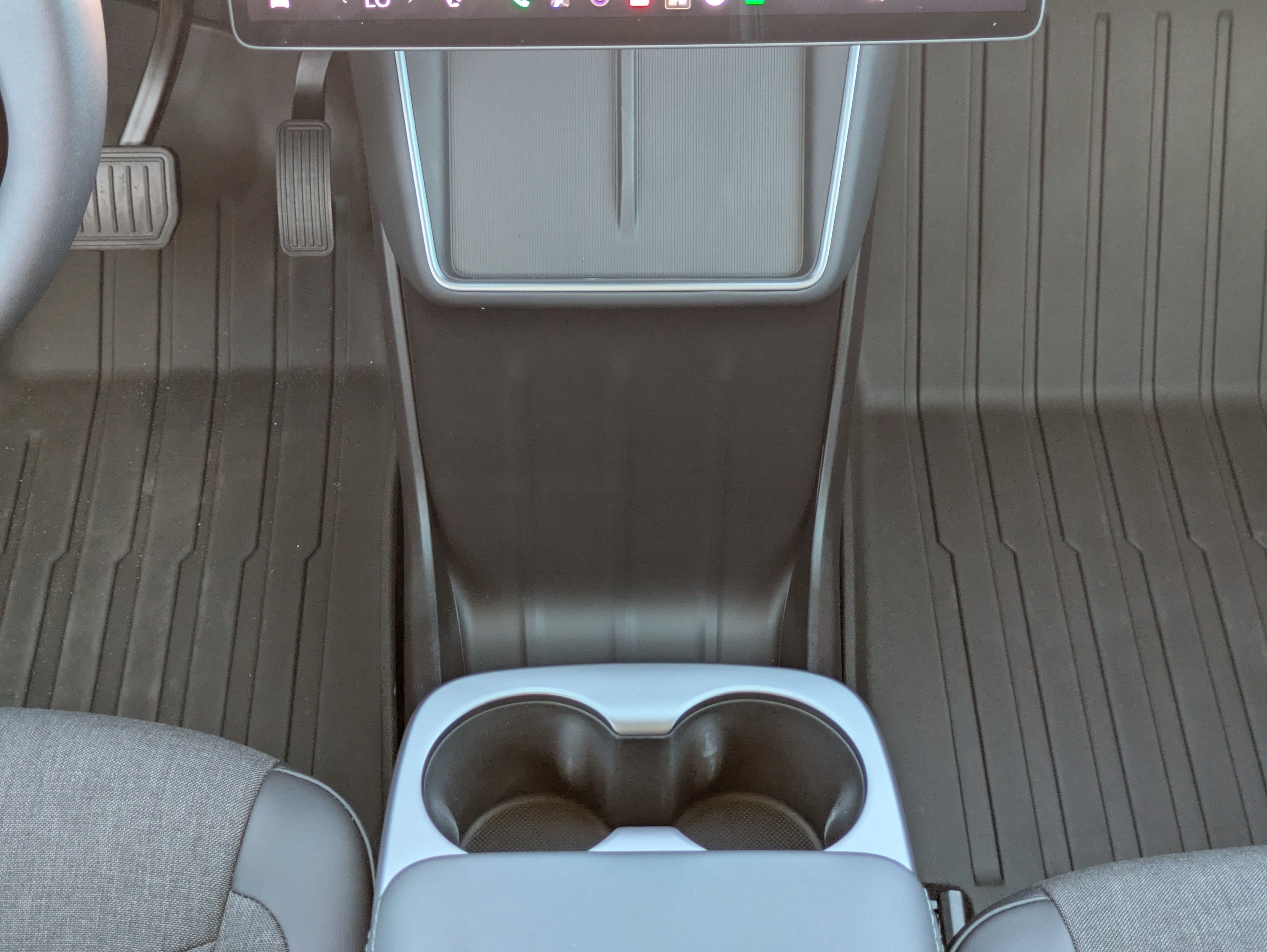 Used 2026 Tesla Model Y Long Range RWD image 19