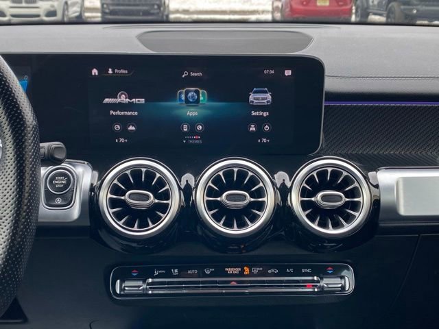 Used 2021 Mercedes-Benz GLB 35 AMG 4MATIC image 39