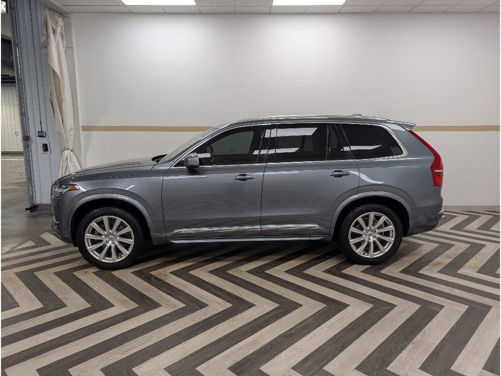 Used 2017 Volvo XC90 T6 Inscription w/ Vision Package image 3