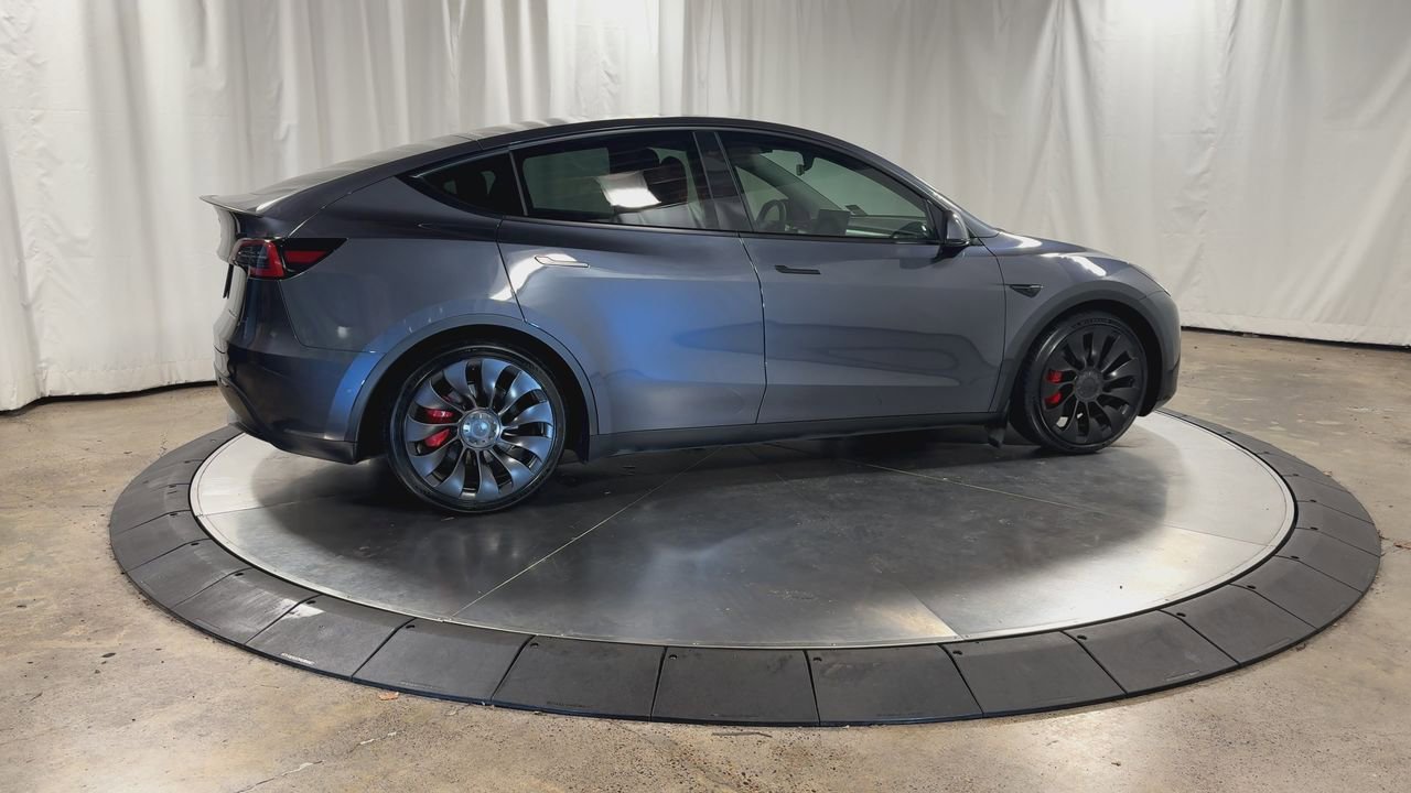 Used 2022 Tesla Model Y Performance image 2