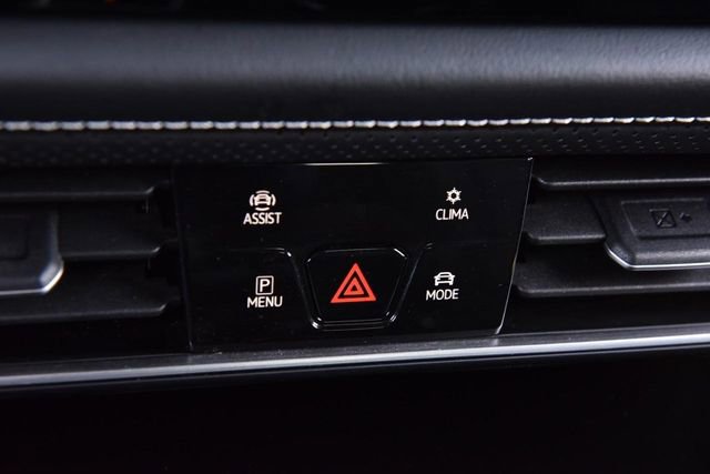 Certified 2024 Volkswagen Atlas Cross Sport SE image 15