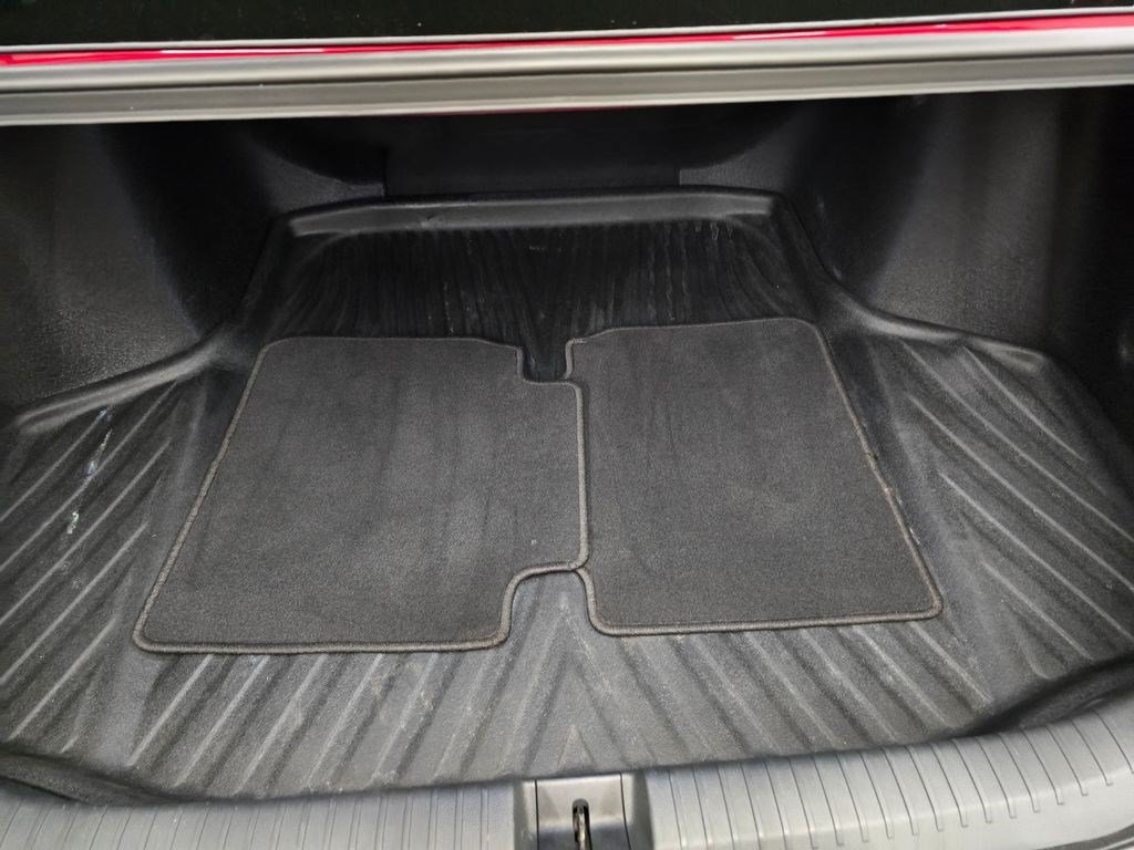 Used 2023 Honda Accord EX-L image 39