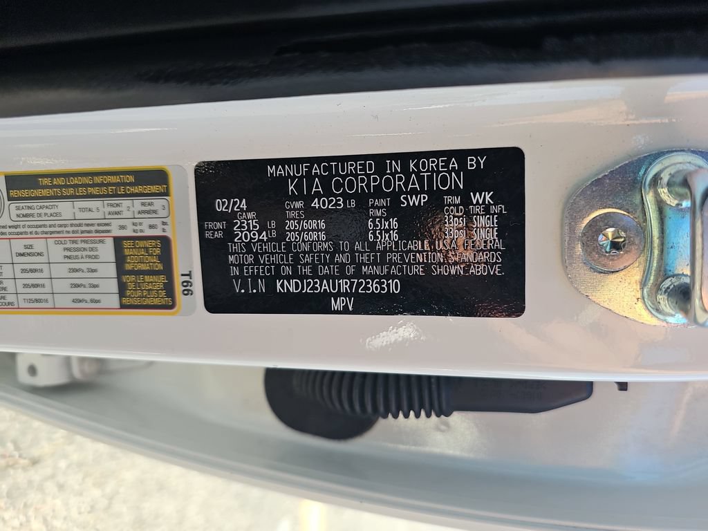 Used 2024 Kia Soul LX w/ Option Group 015 FWD image 34