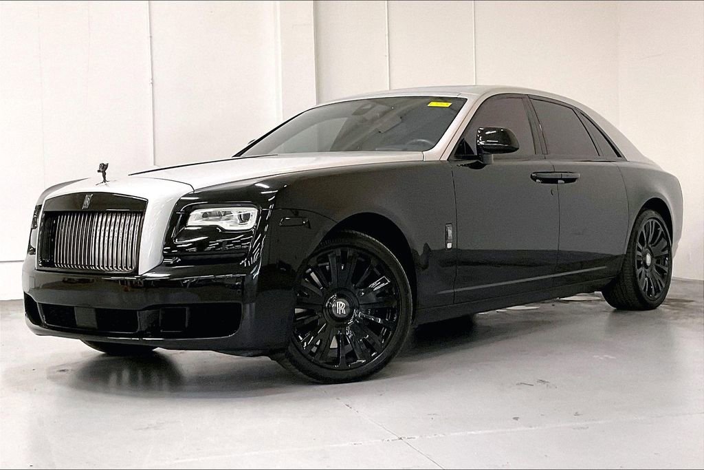 Used 2018 Rolls-Royce Ghost image 3